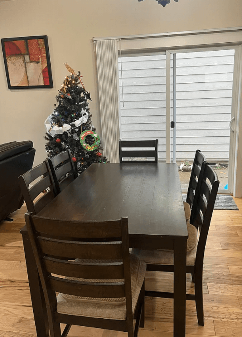 Portland House: 14954 NW Cosmos Street
