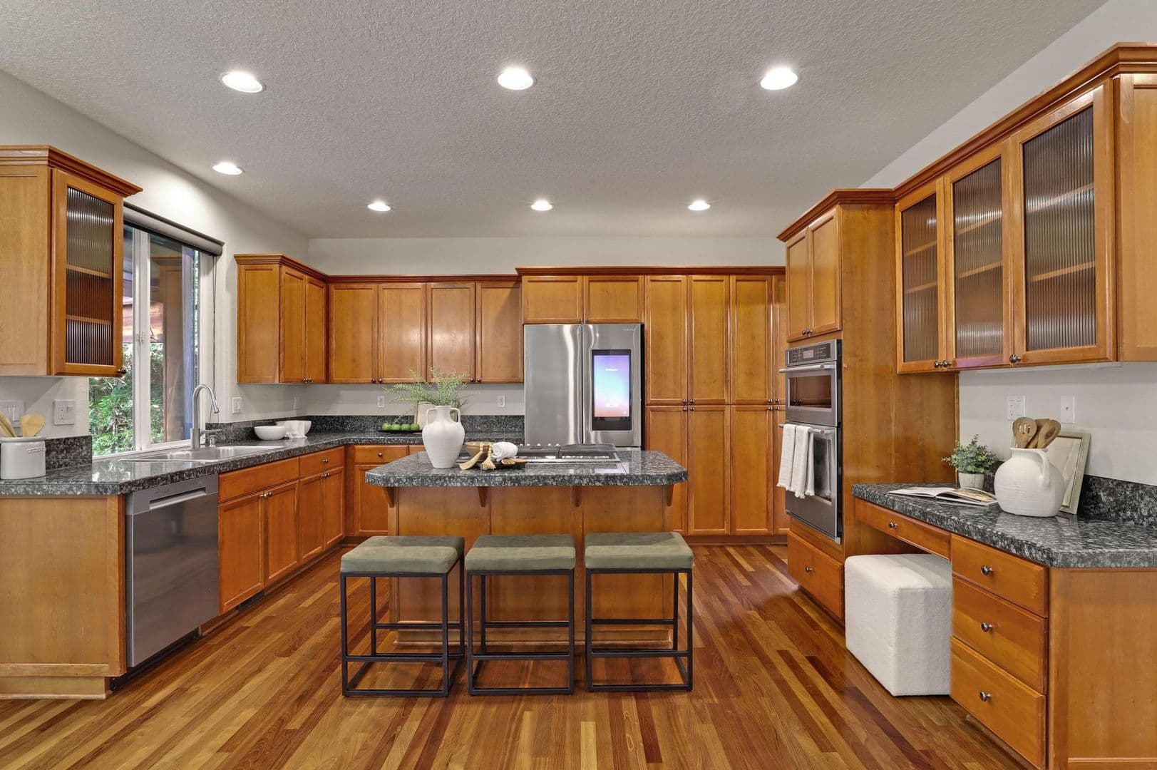 Portland House: 13790 NW Payne Drive