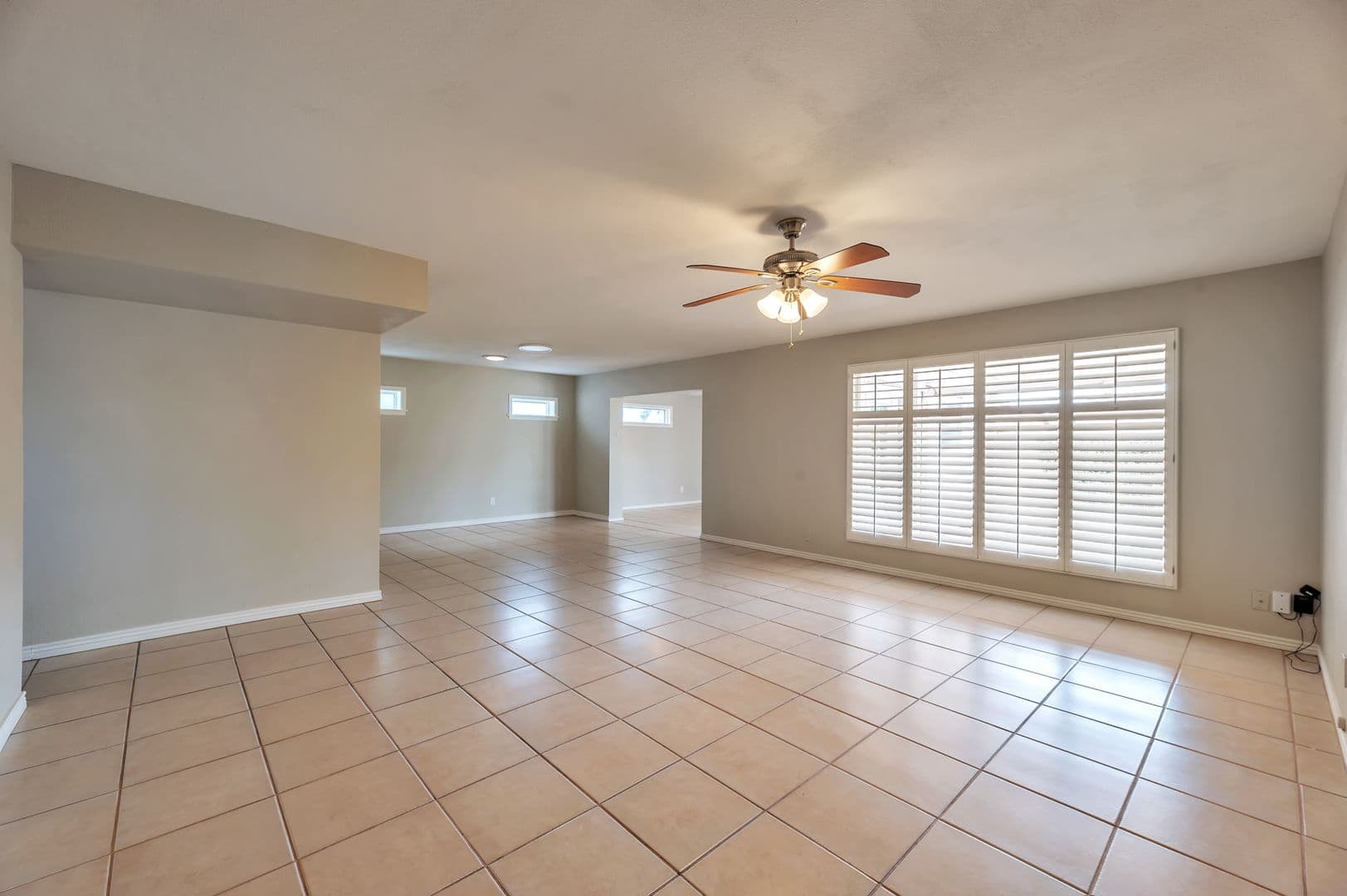 Scottsdale House: 8445 E Dianna