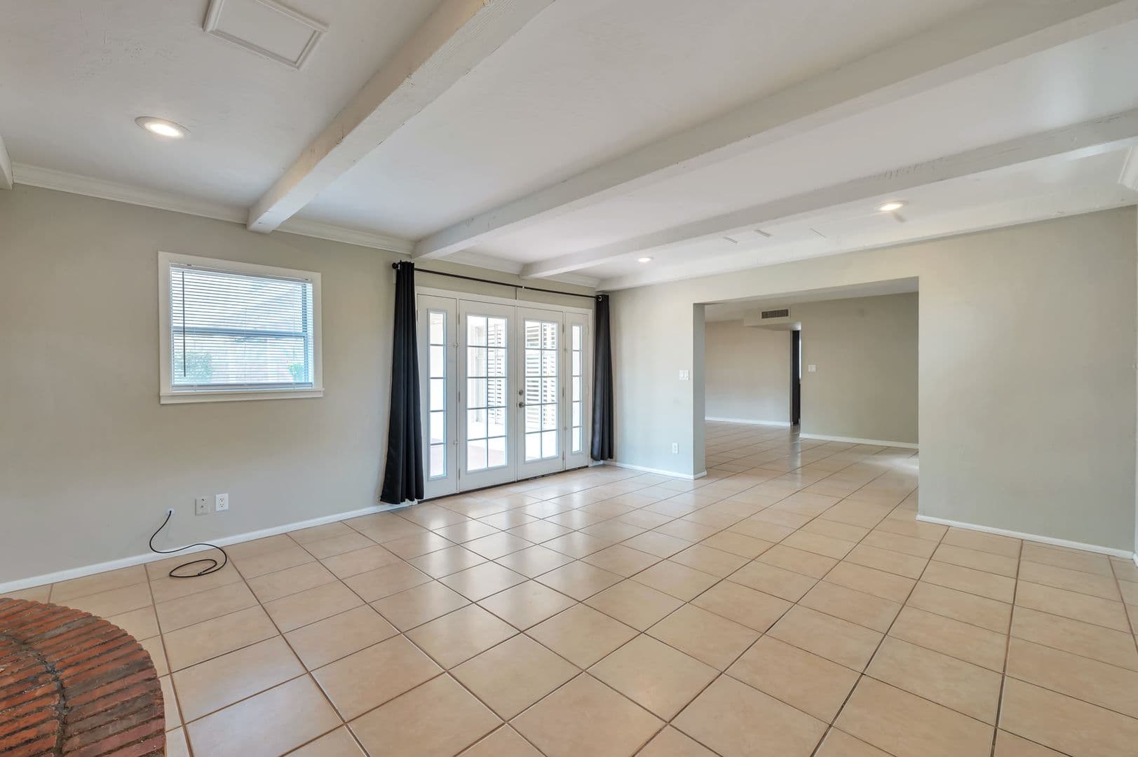 Scottsdale House: 8445 E Dianna