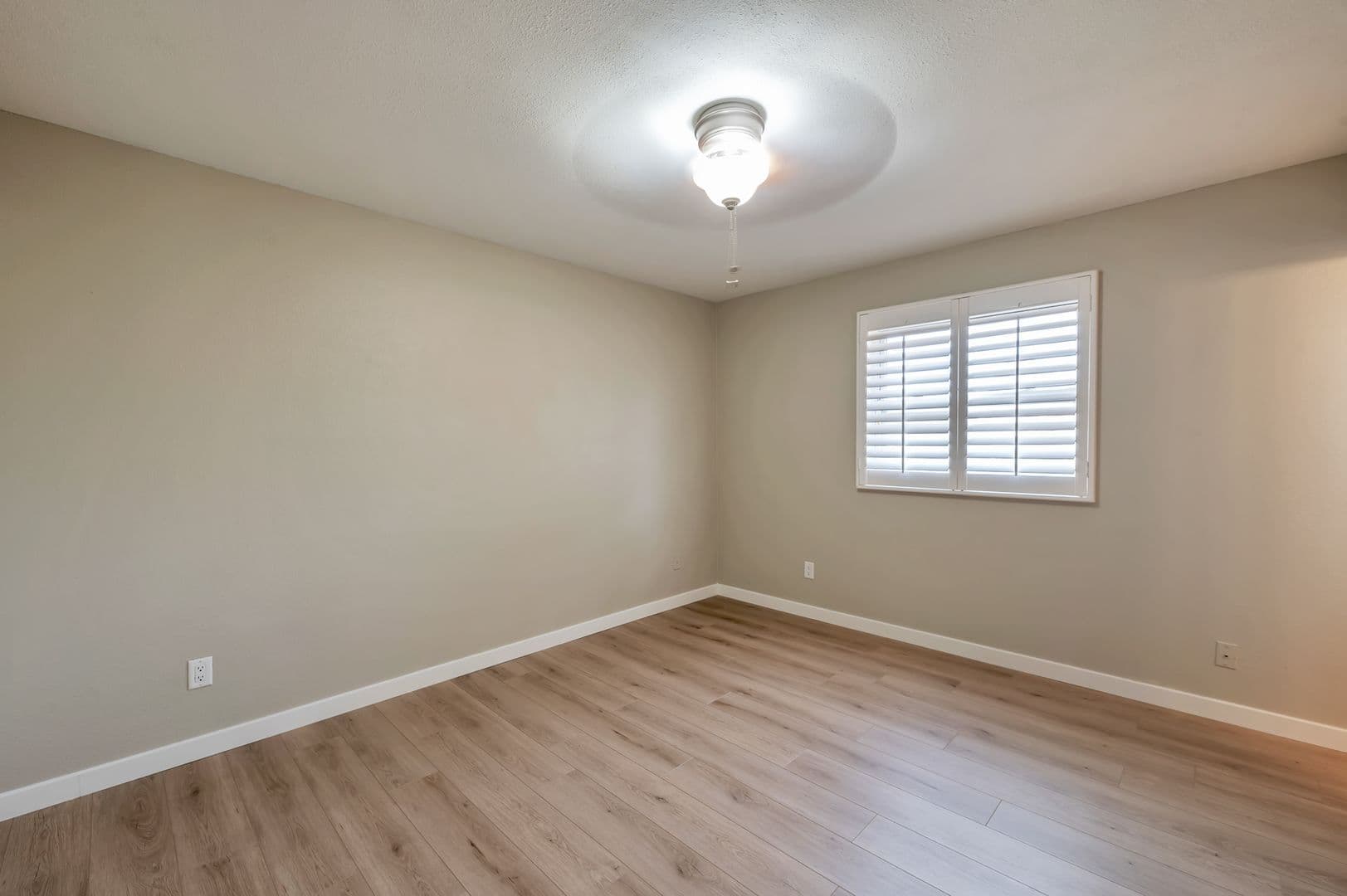 Scottsdale House: 8445 E Dianna