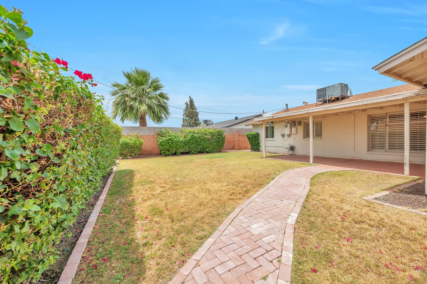 Scottsdale House: 8445 E Dianna