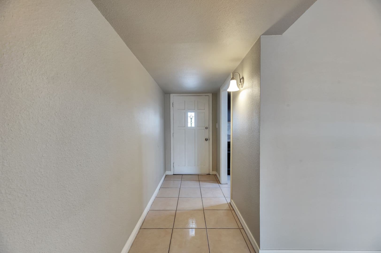 Scottsdale House: 8445 E Dianna