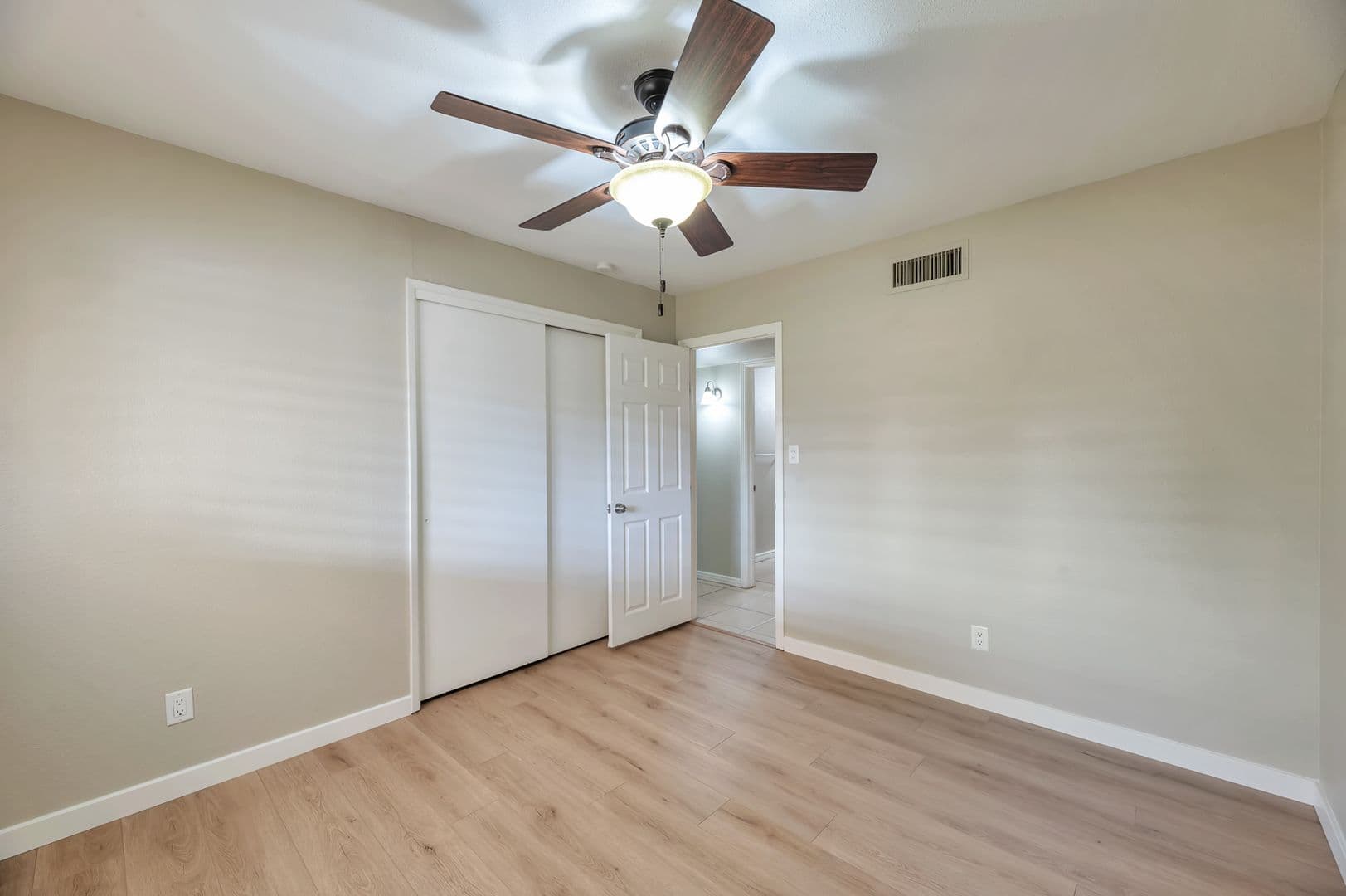 Scottsdale House: 8445 E Dianna