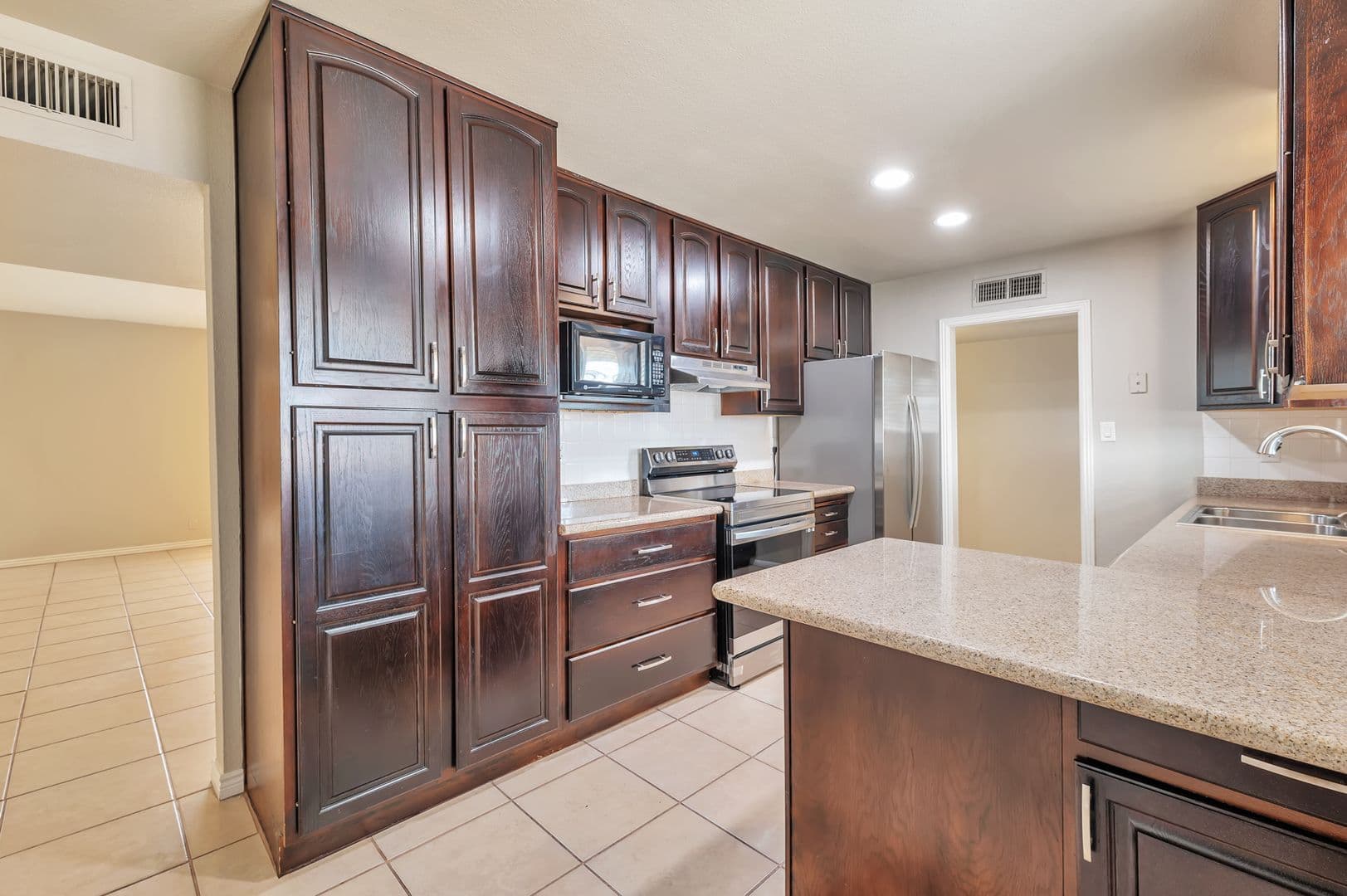 Scottsdale House: 8445 E Dianna