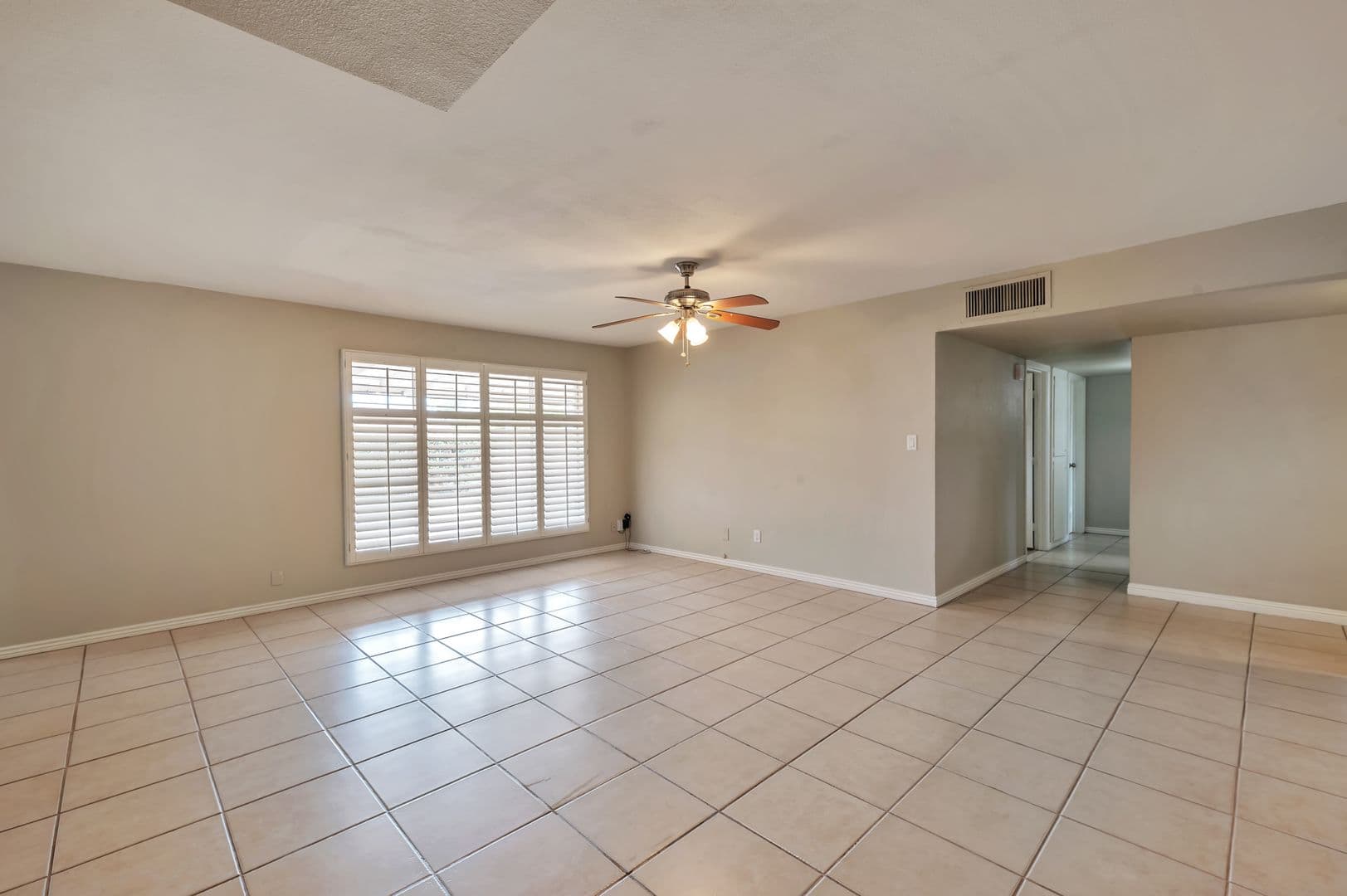 Scottsdale House: 8445 E Dianna
