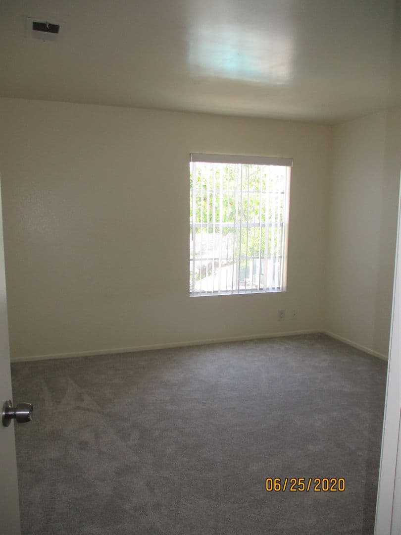 San Diego Apartment: 10858 Aderman Ave #158