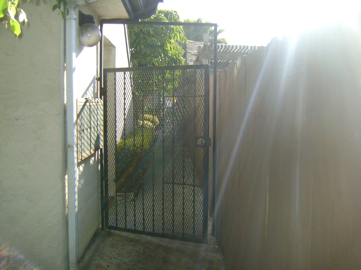 San Diego Apartment: 4465 Mississippi Street