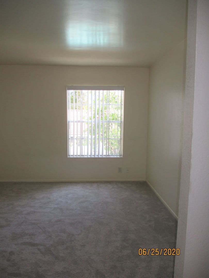 San Diego Apartment: 10858 Aderman Ave #158