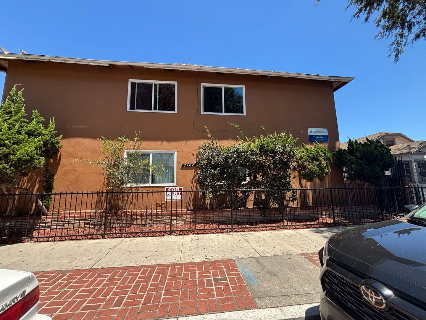 Huntington Park Apartment: 7102 Malabar St