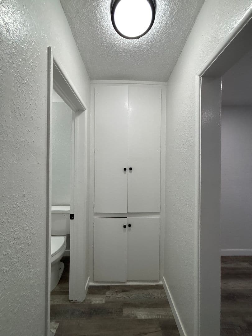 Los Angeles Apartment: 1745 Magnolia Ave.