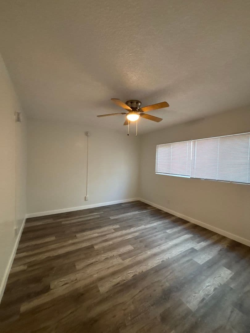 Los Angeles Apartment: 1745 Magnolia Ave.