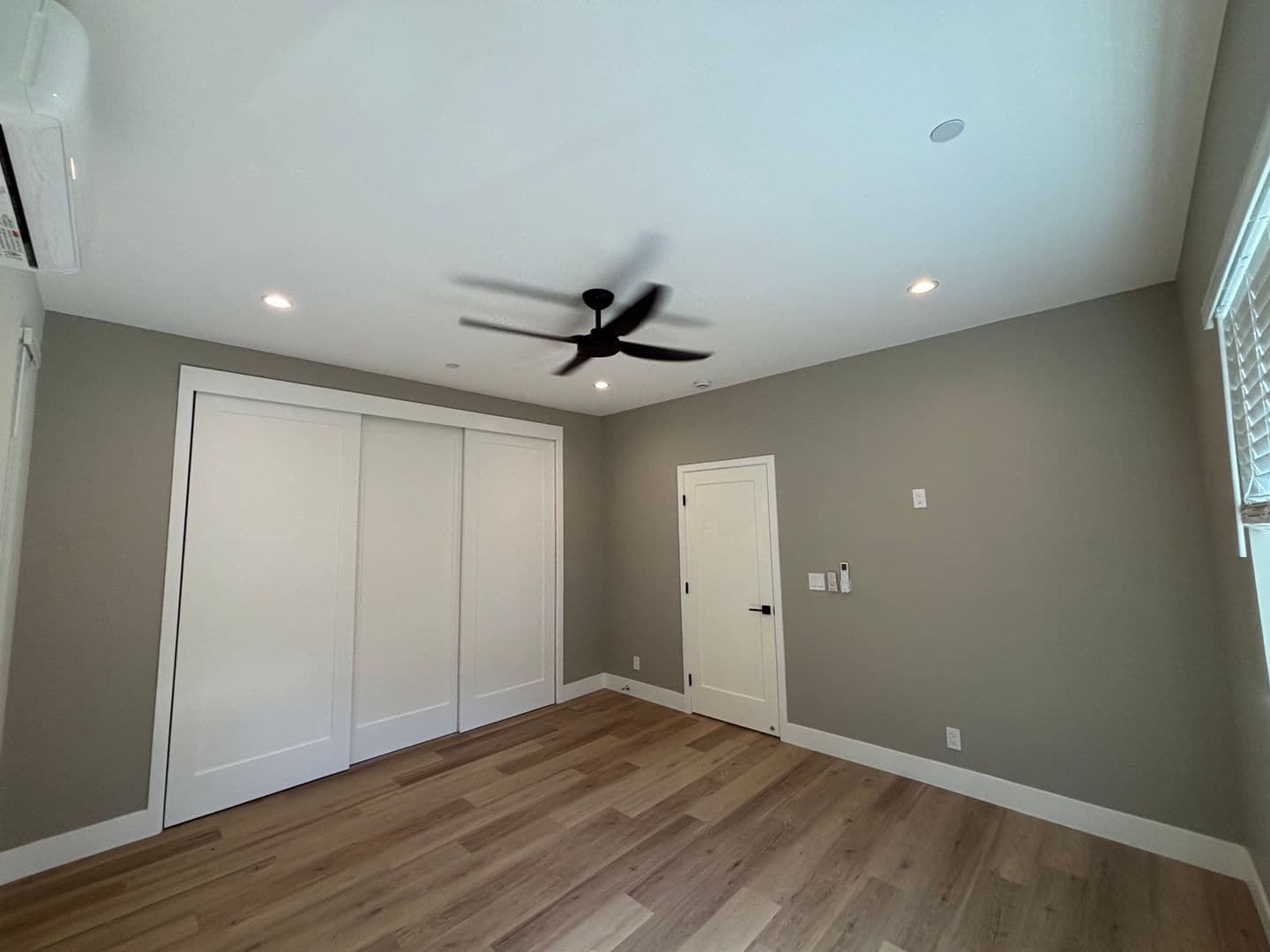 Costa Mesa Apartment: 716 Center St