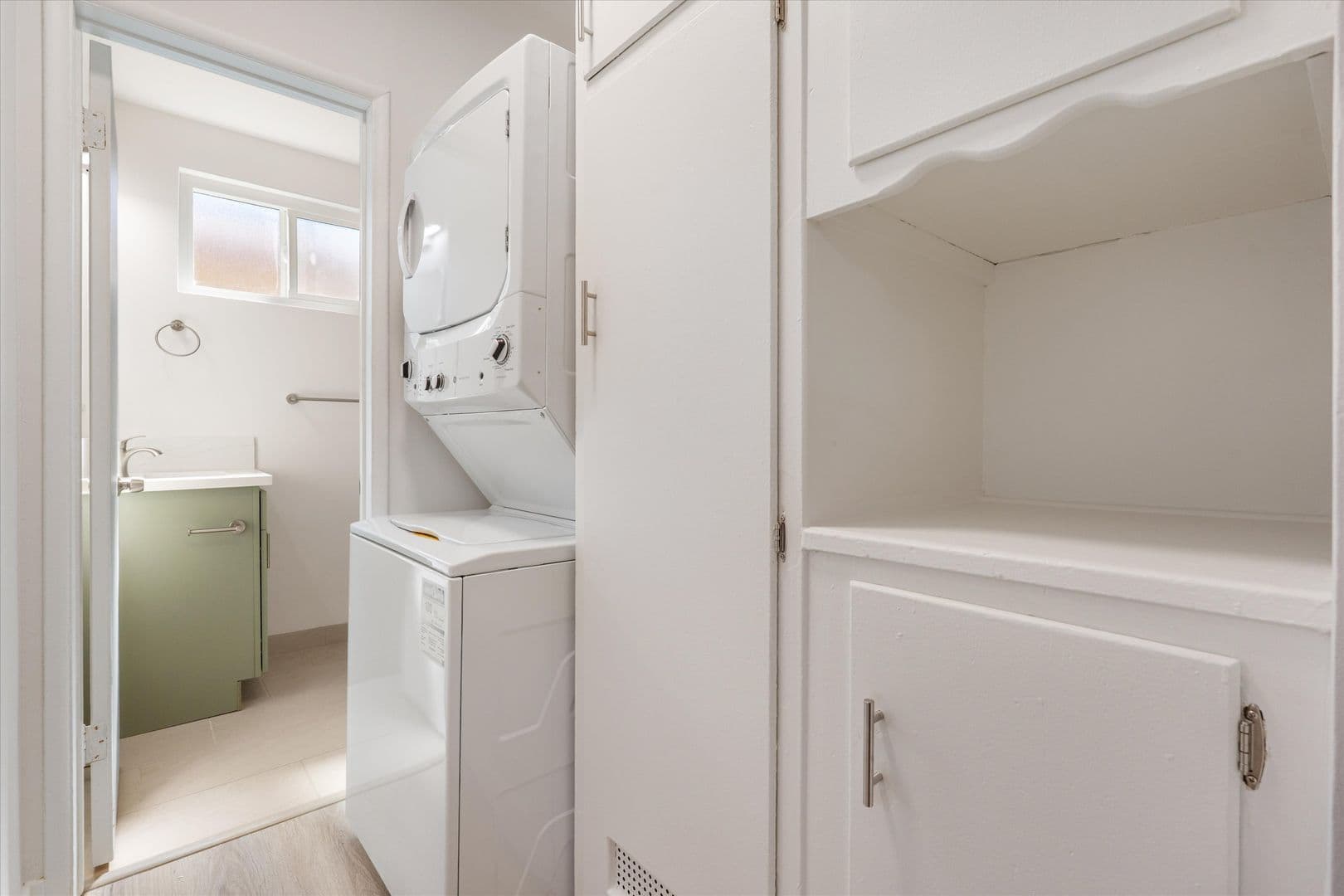 Lawndale Apartment: 4555 W. 173rd St