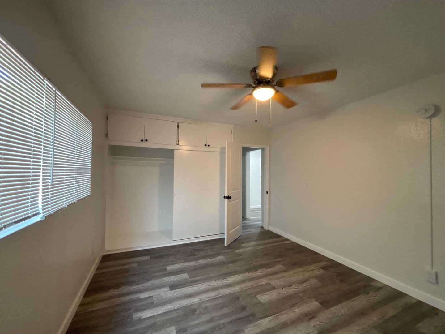 Los Angeles Apartment: 1745 Magnolia Ave.