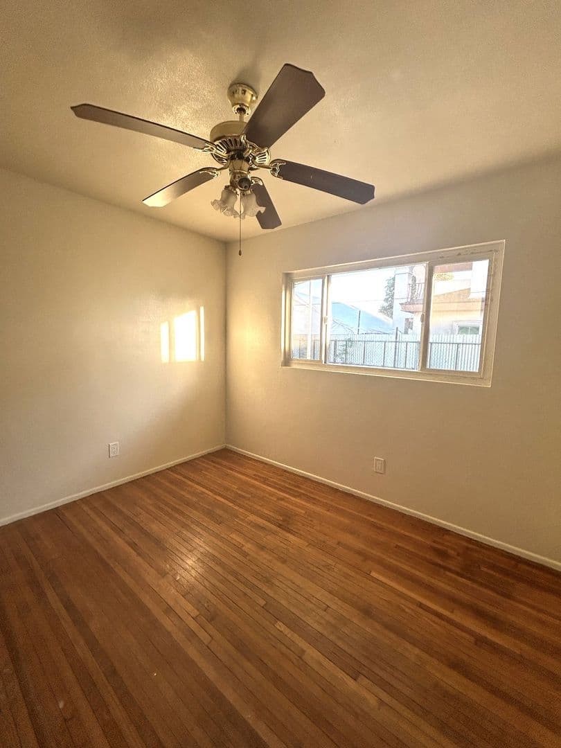 Huntington Park Apartment: 6325 Passaic St.