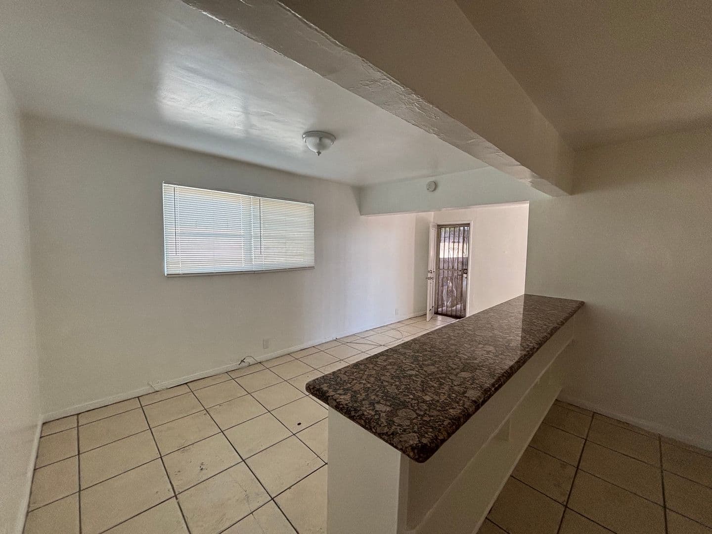 Los Angeles House: 251 W. 65th St