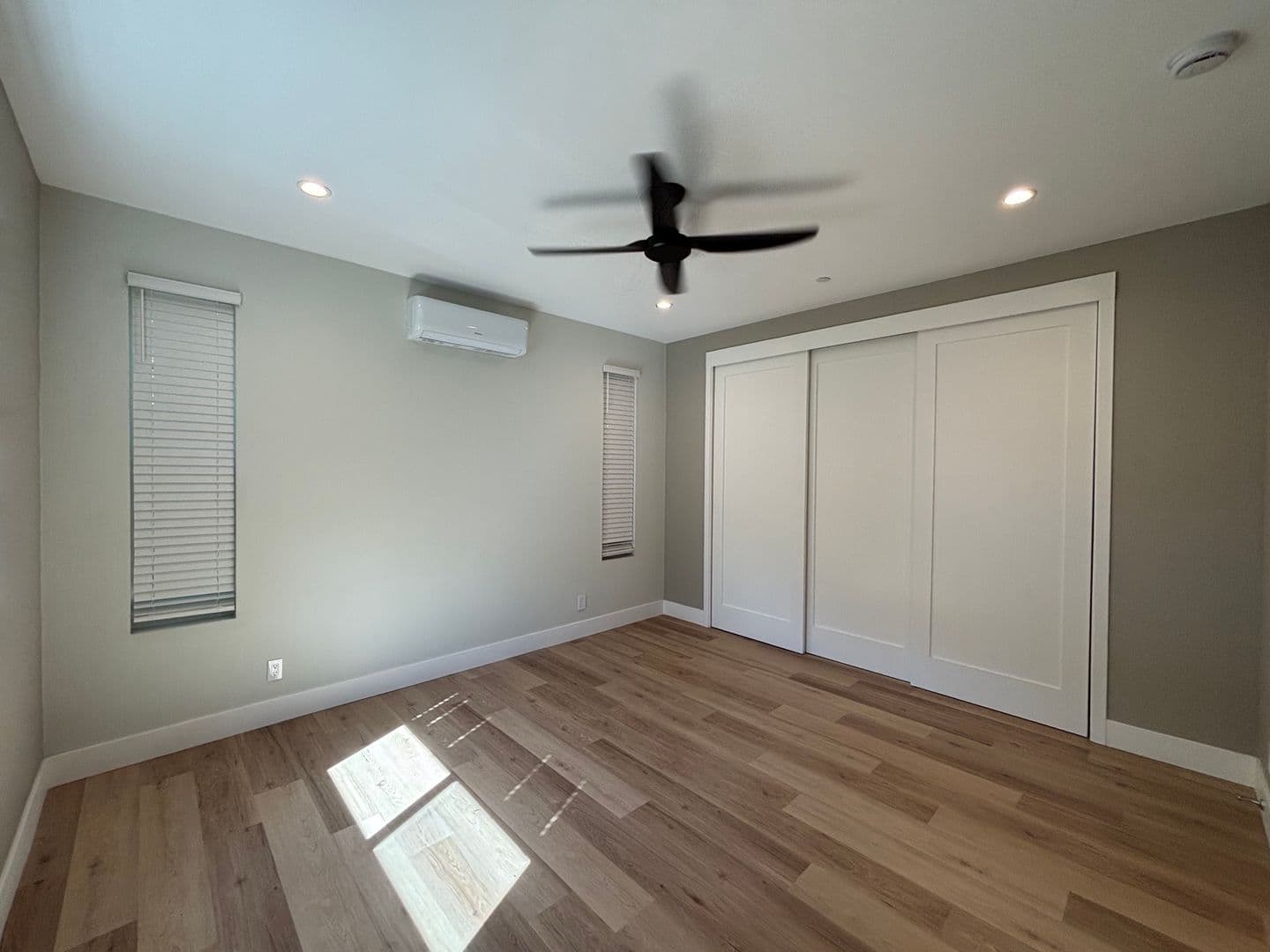 Costa Mesa Apartment: 716 Center St