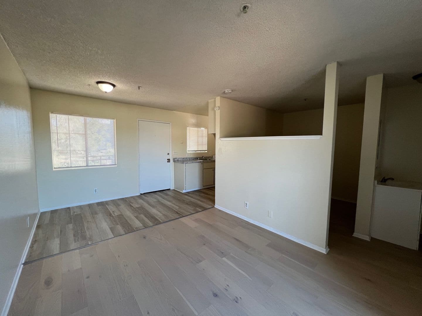 Santa Ana Apartment: 1202 N Van Ness