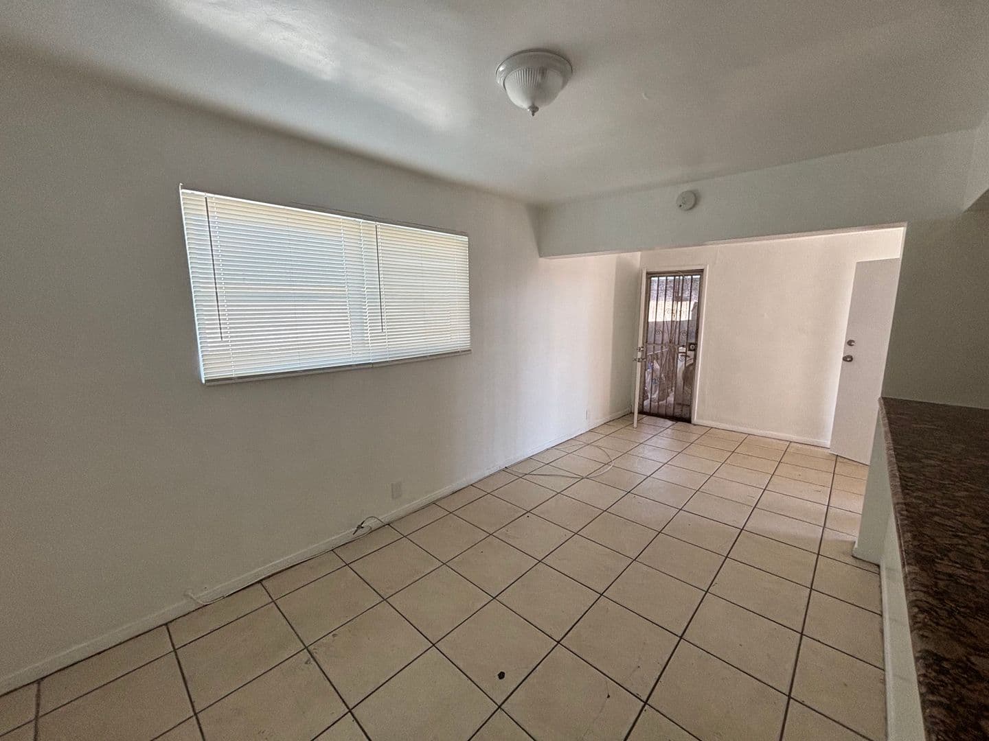 Los Angeles House: 251 W. 65th St