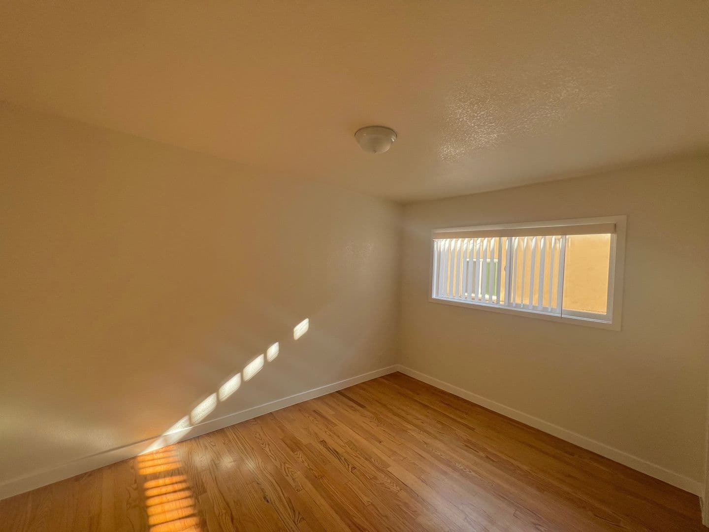 Santa Ana Apartment: 224 S. Lyon St