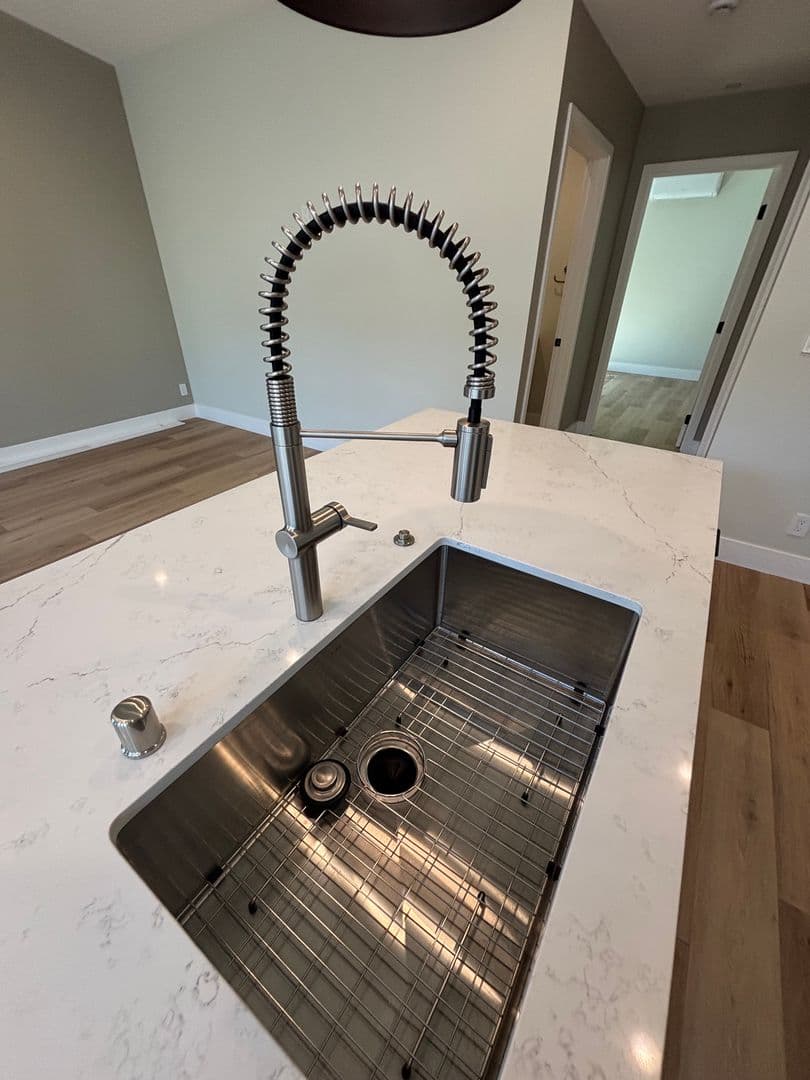Costa Mesa Apartment: 716 Center St