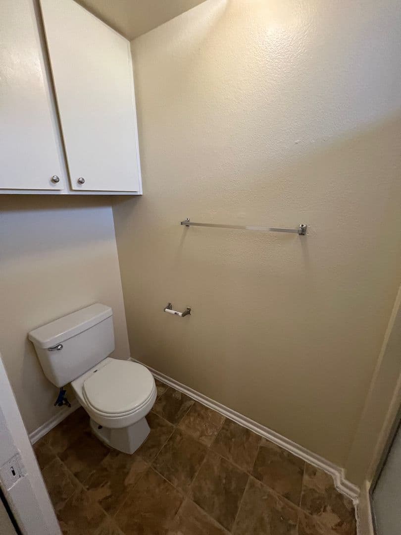 Santa Ana Apartment: 1202 N Van Ness