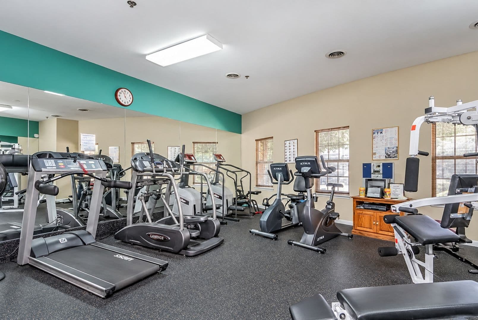 Bel Air Condo: 1310 Sheridan Place