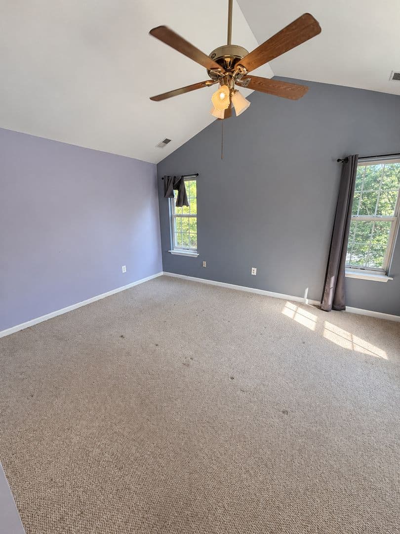 Bel Air Condo: 1310 Sheridan Place