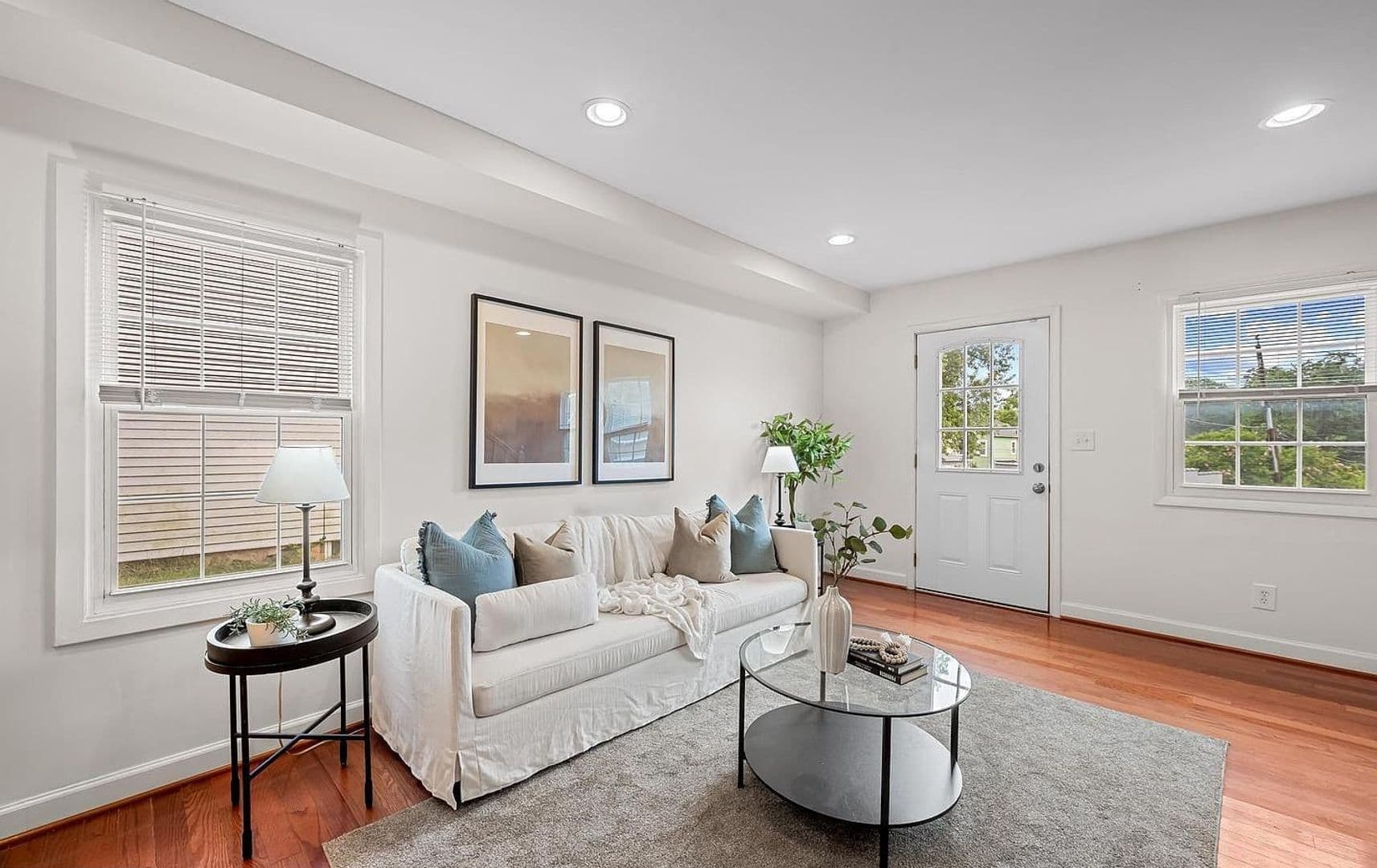 Baltimore House: 6045 Falls Rd