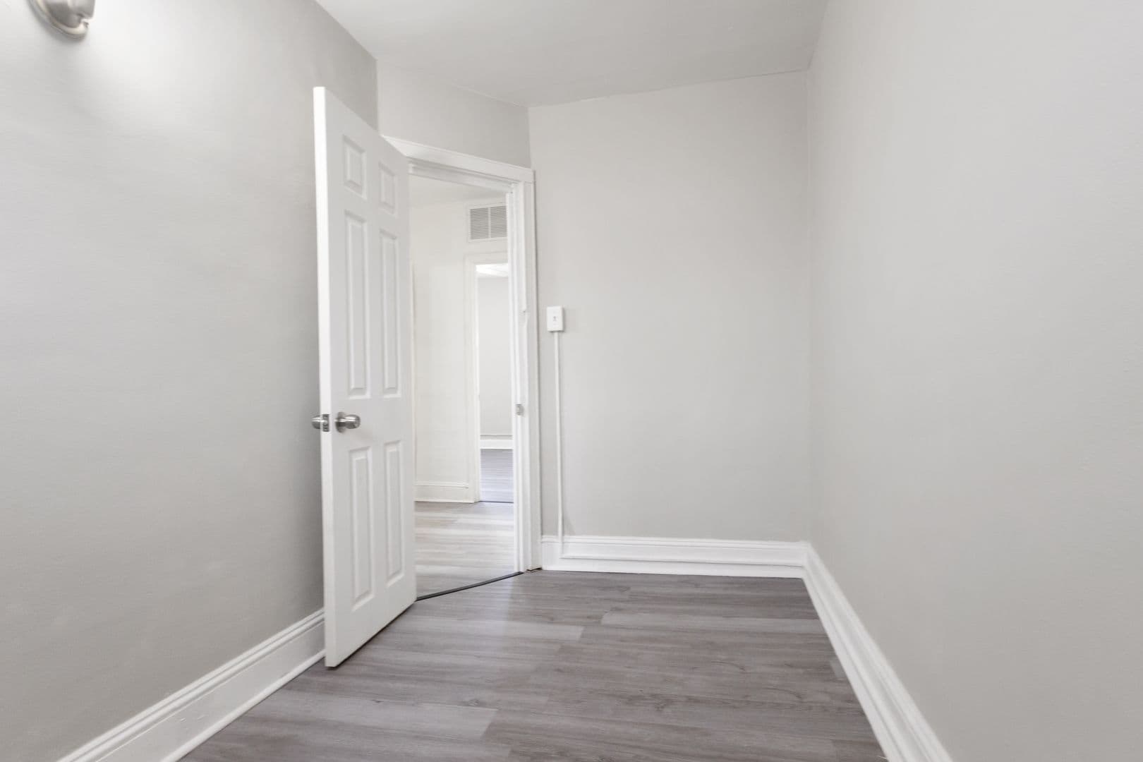 Baltimore Townhome: 3201 Elmley Ave