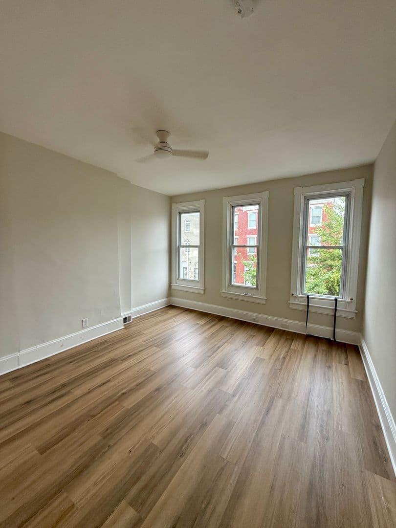 Baltimore Townhome: 309 E 23rd St