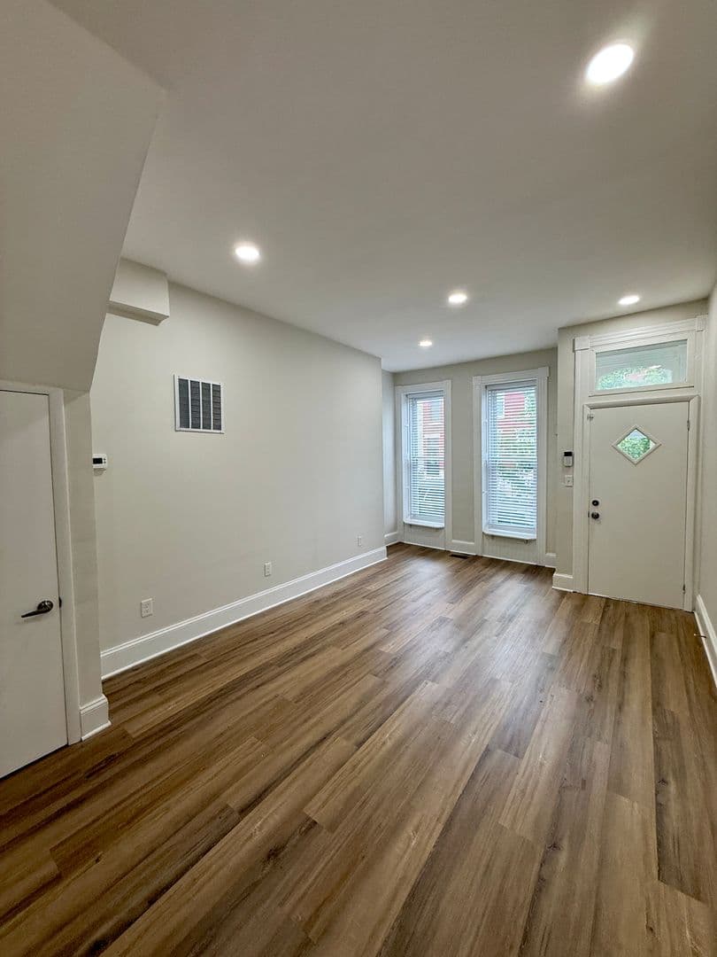 Baltimore Townhome: 309 E 23rd St
