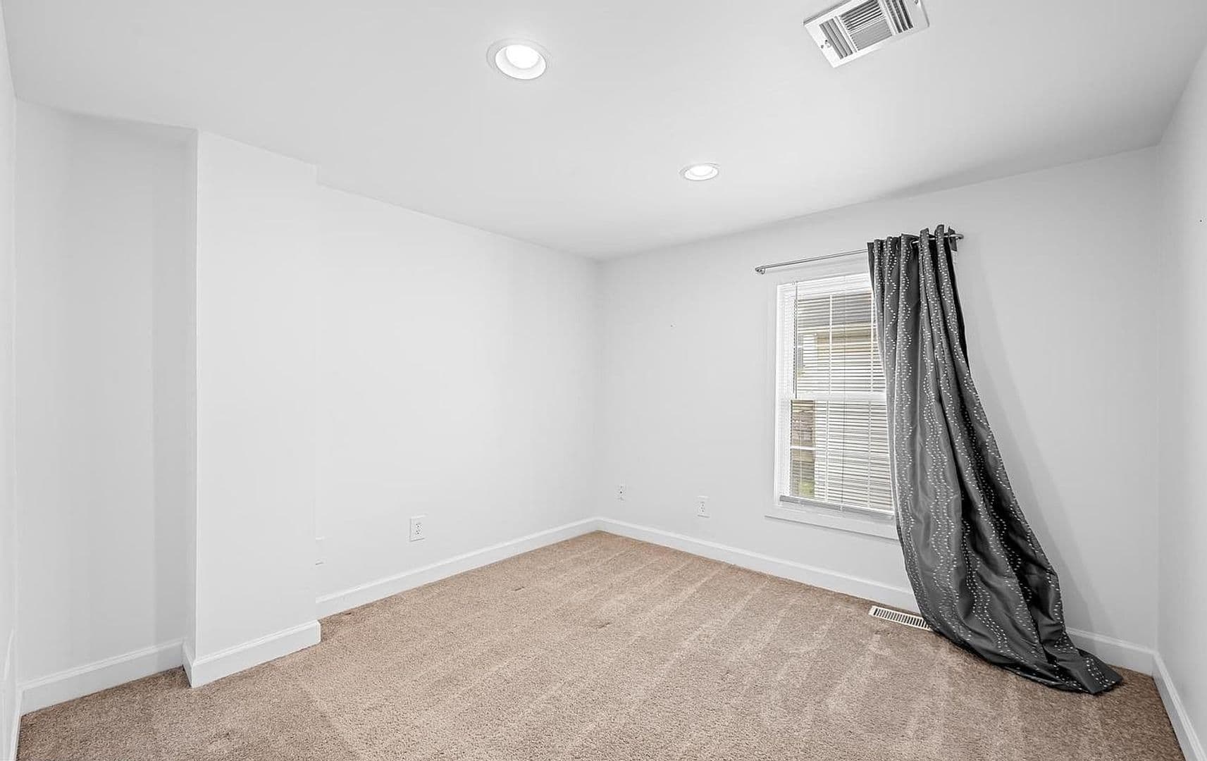 Baltimore House: 6045 Falls Rd