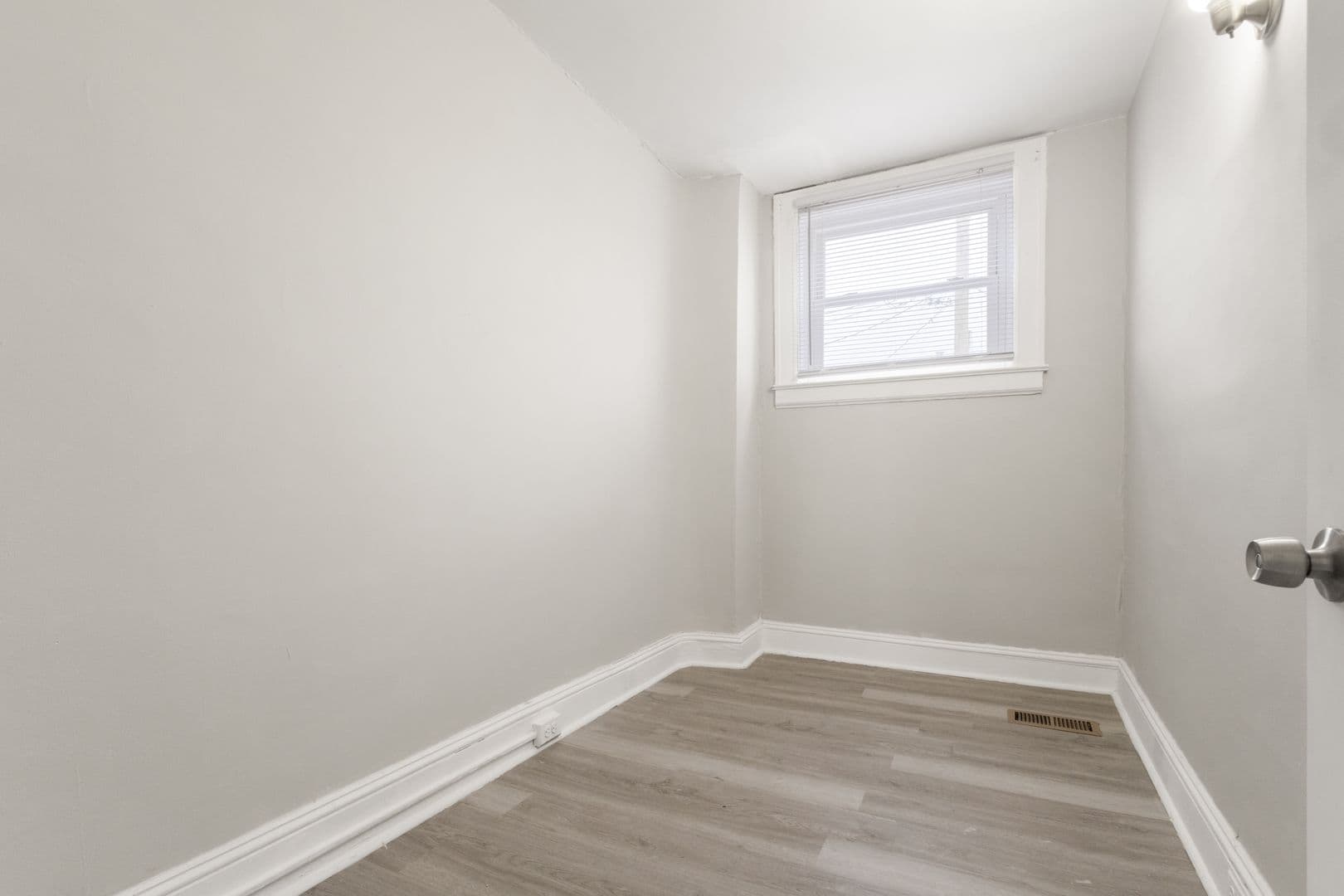 Baltimore Townhome: 3201 Elmley Ave