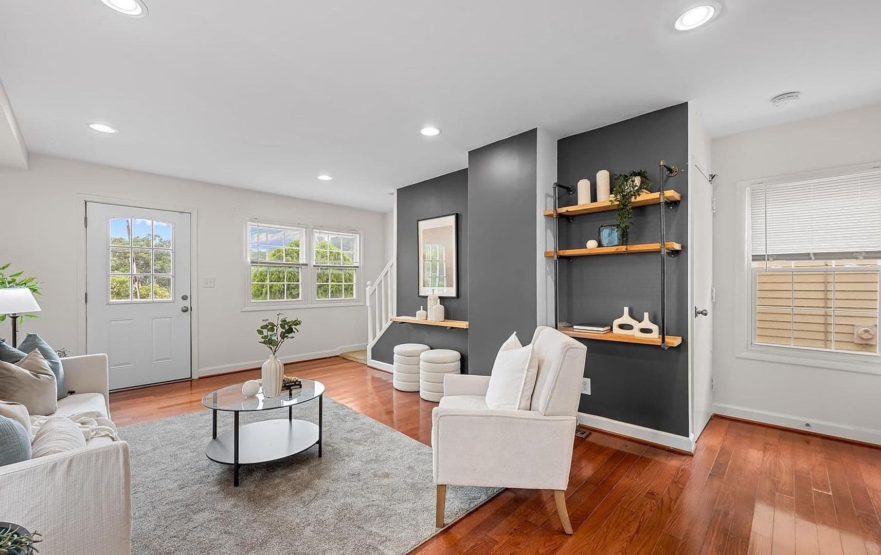Baltimore House: 6045 Falls Rd