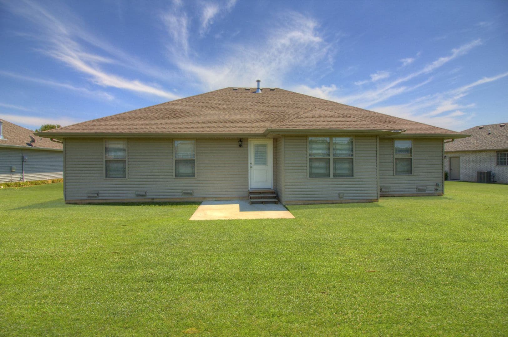 Strafford House: 5689 E Pearson Pkwy