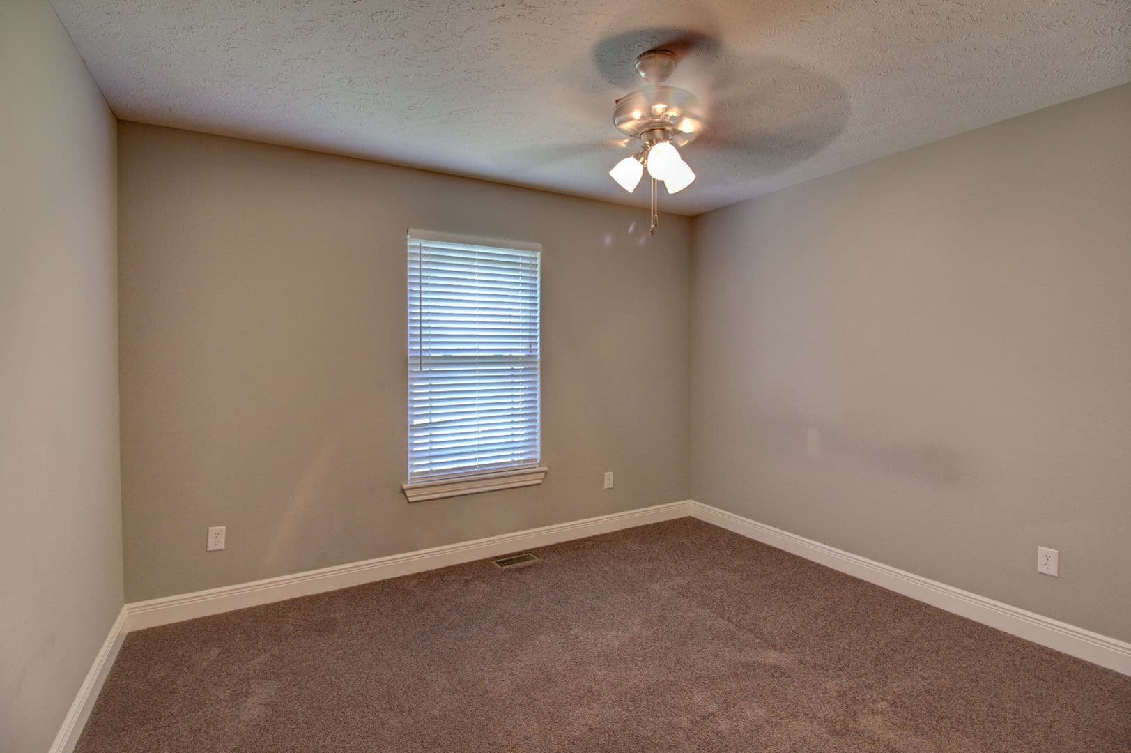 Strafford House: 5689 E Pearson Pkwy