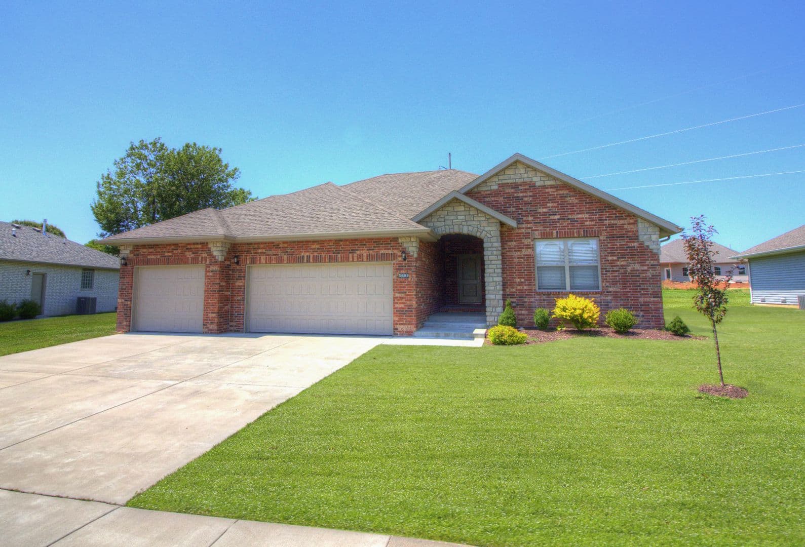 Strafford House: 5689 E Pearson Pkwy