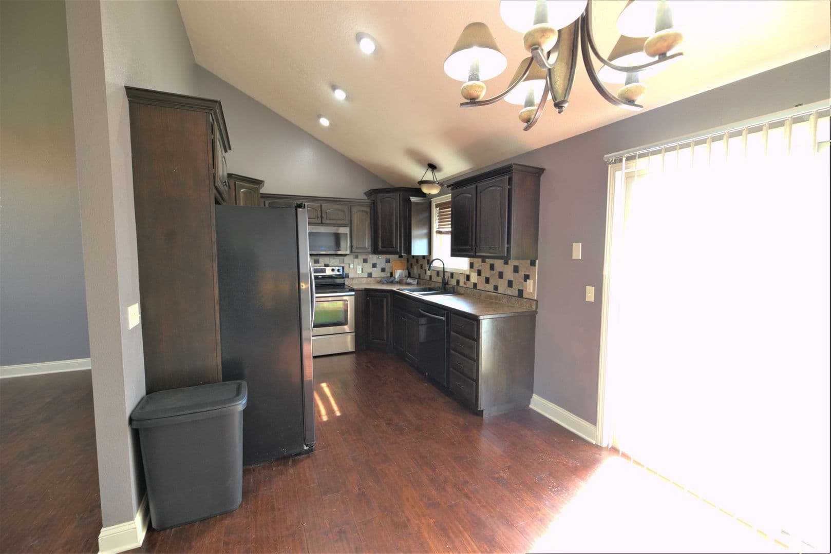 Ozark House: 1319 S Solaira St