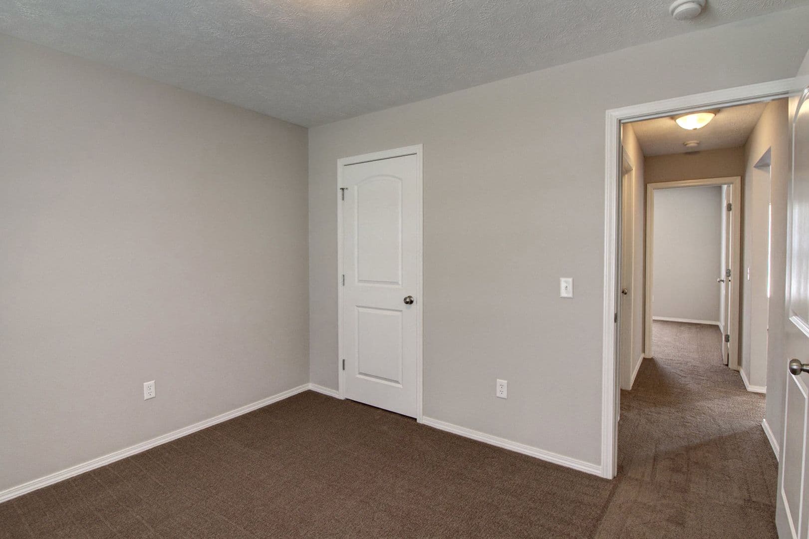 Springfield House: 2508 W Spring Water St