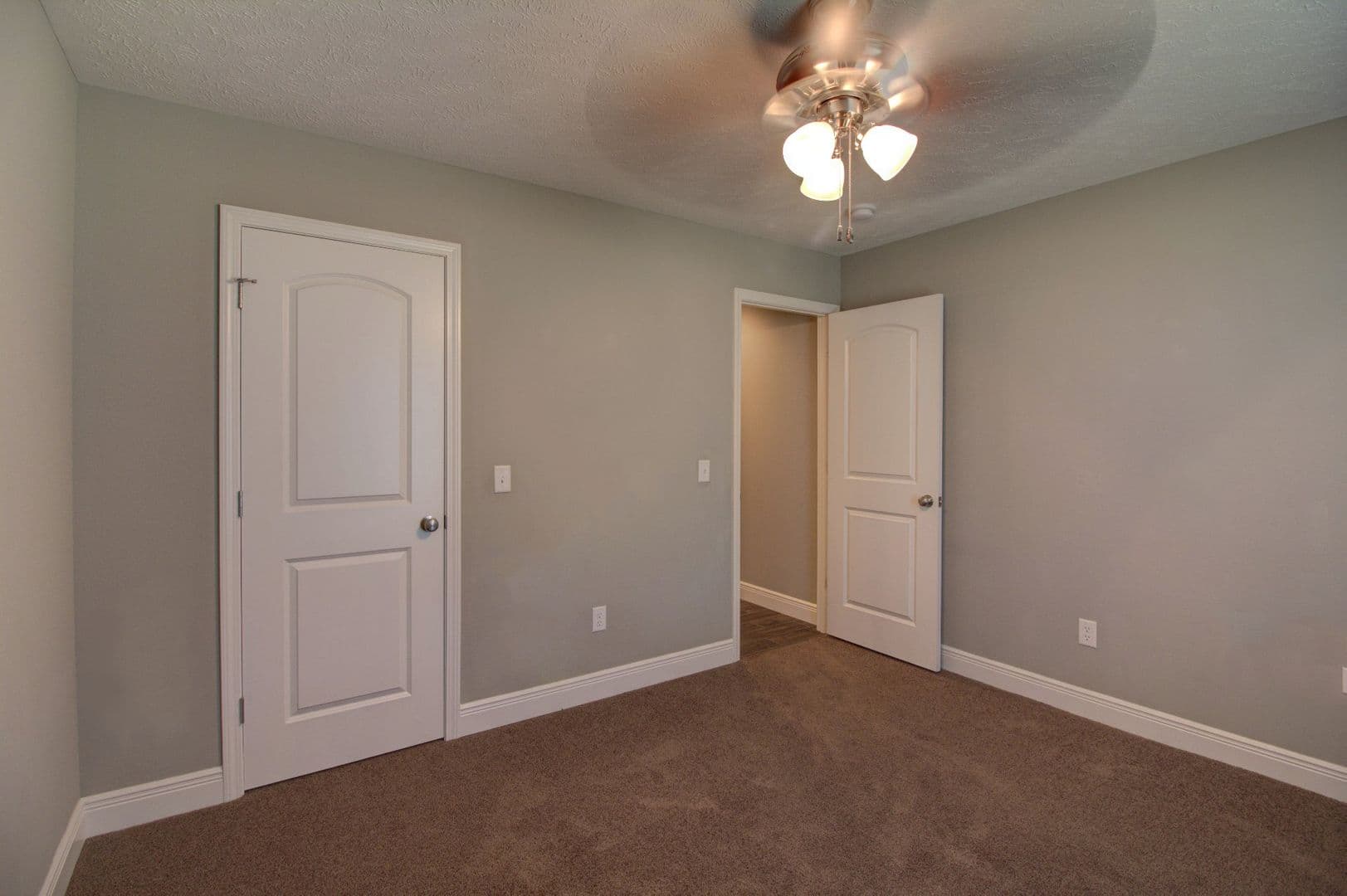 Strafford House: 5689 E Pearson Pkwy
