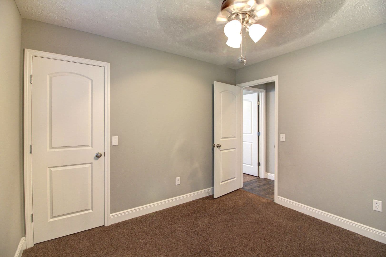 Strafford House: 5689 E Pearson Pkwy