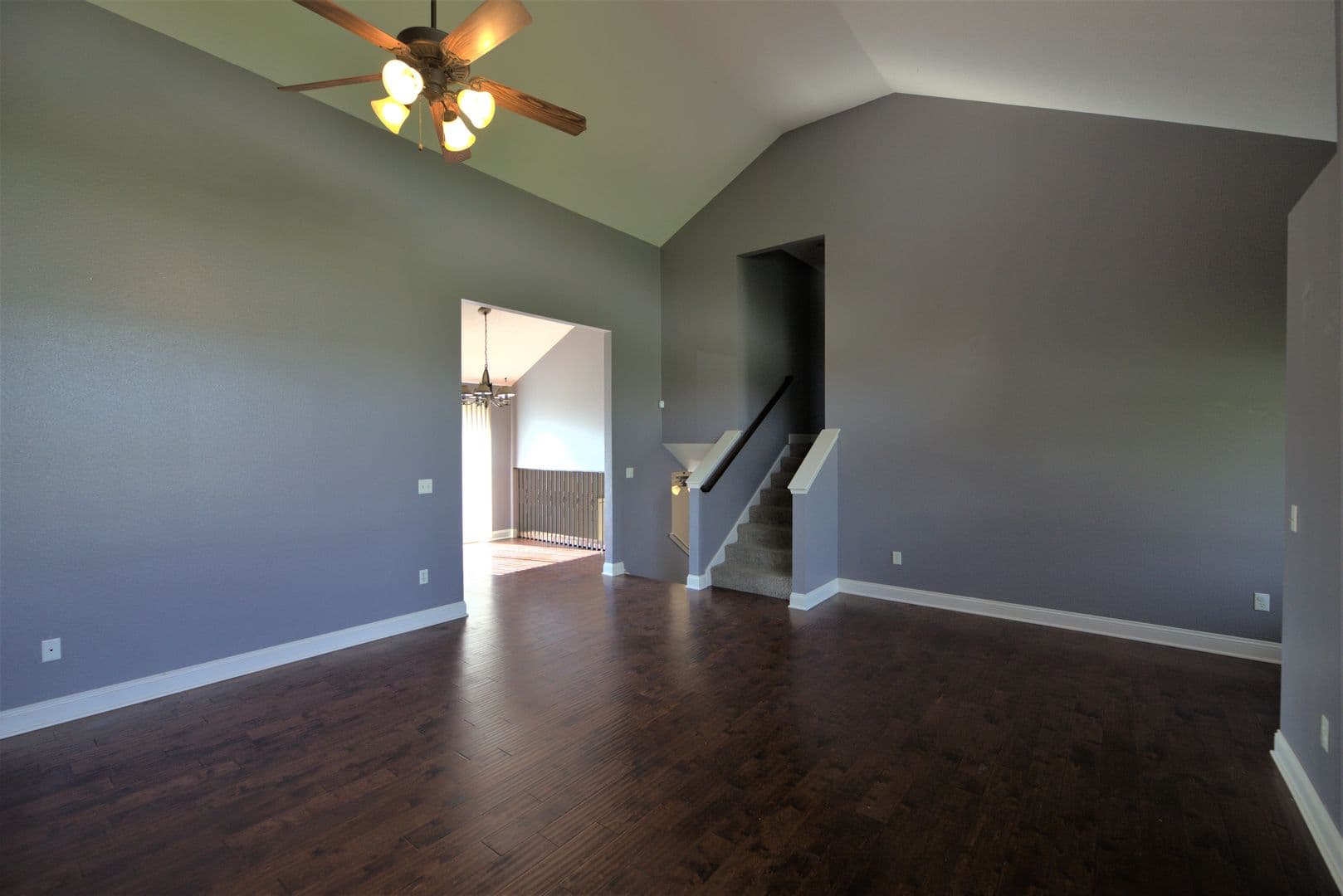 Ozark House: 1319 S Solaira St