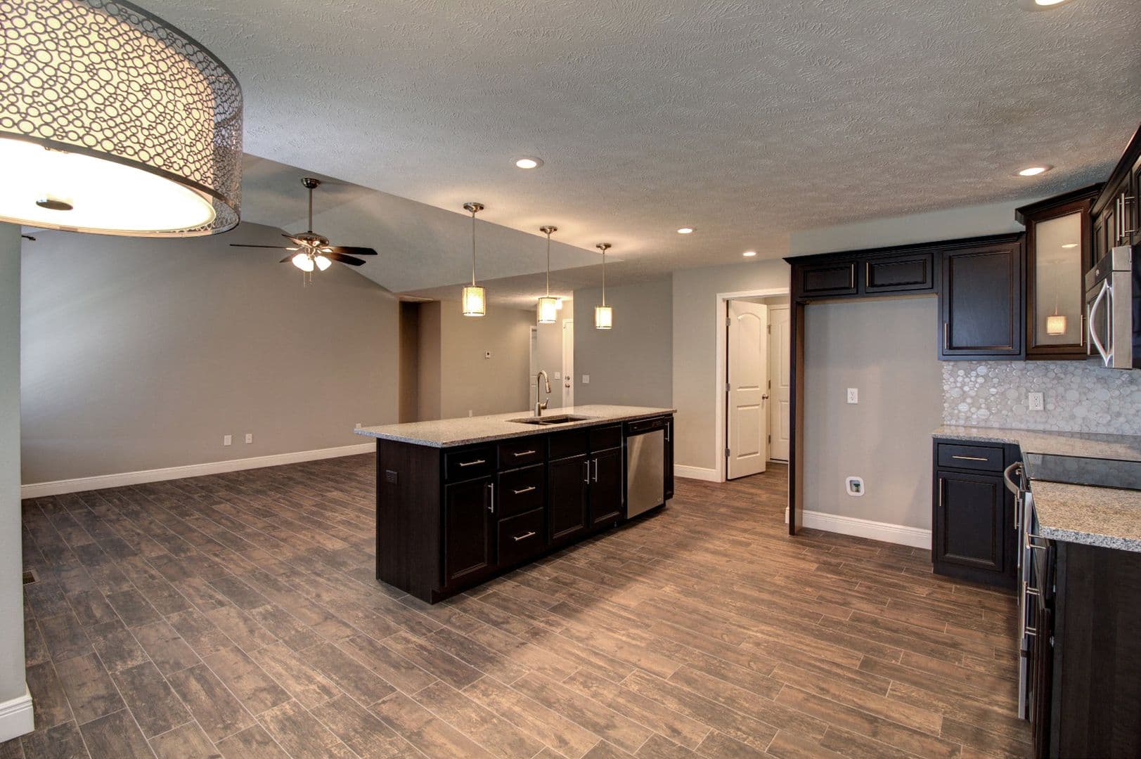 Strafford House: 5689 E Pearson Pkwy