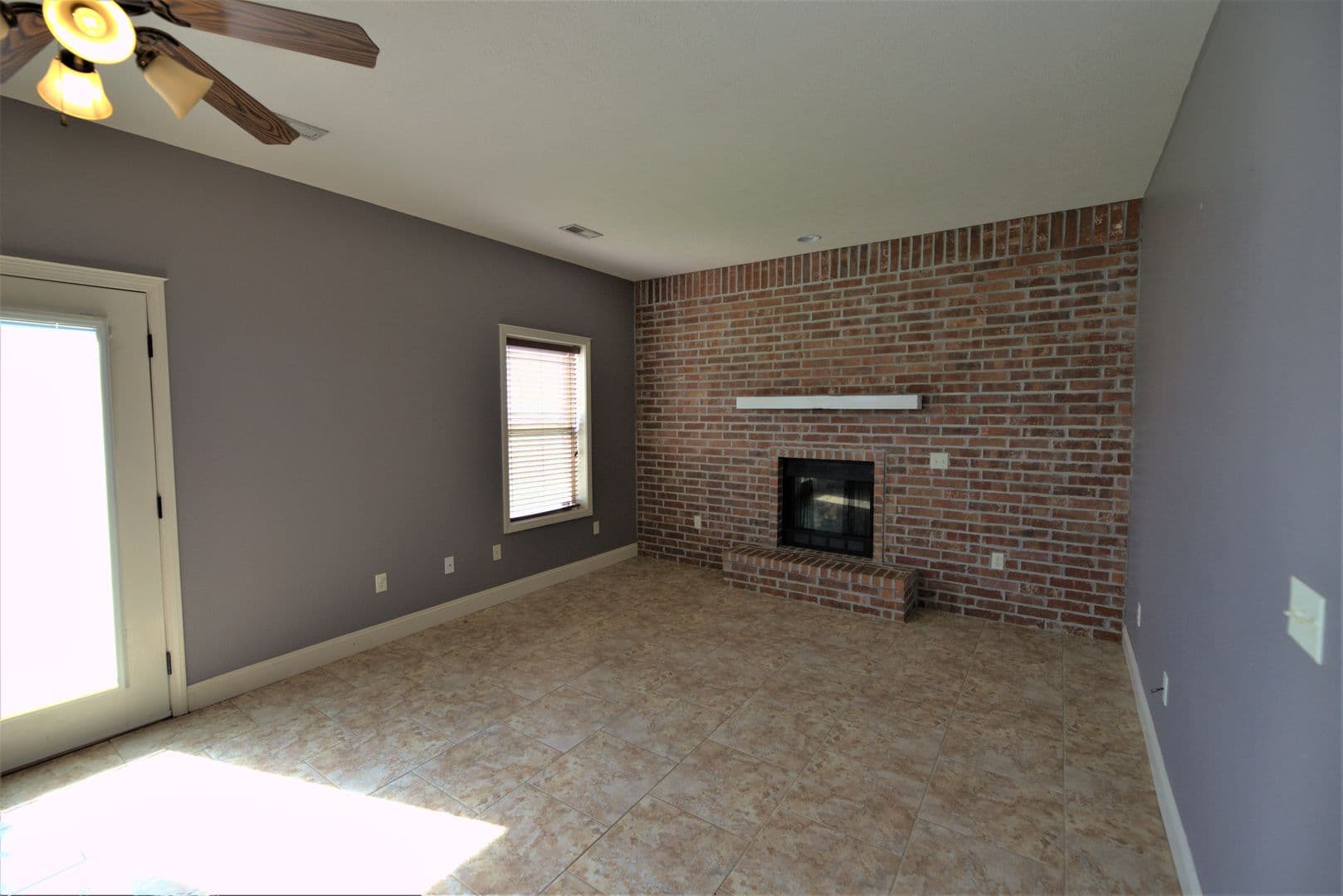 Ozark House: 1319 S Solaira St