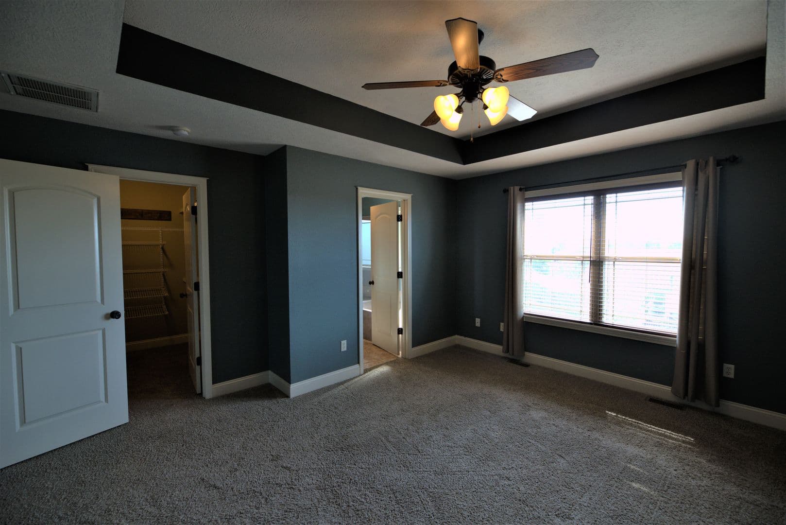 Ozark House: 1319 S Solaira St