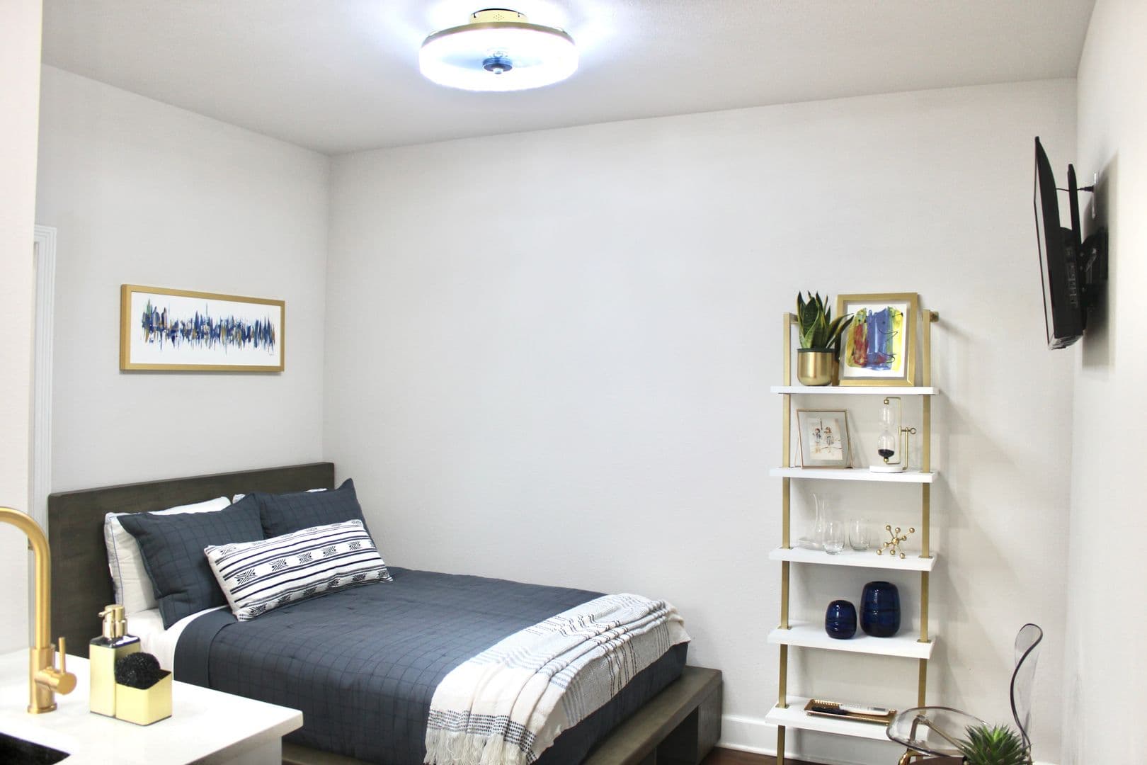 Tulsa Apartment: 306 N Rosedale Ave