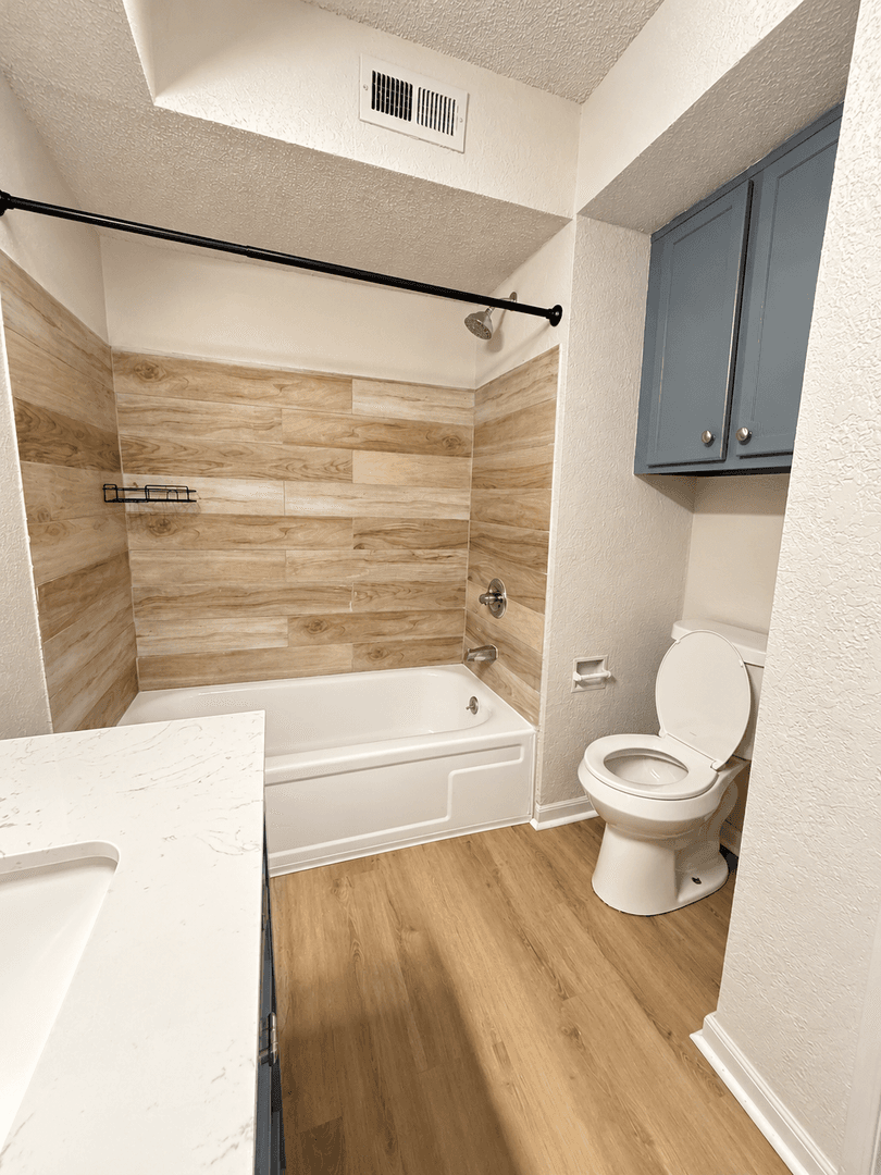 Tulsa Apartment: 6602 S Zunis Ave