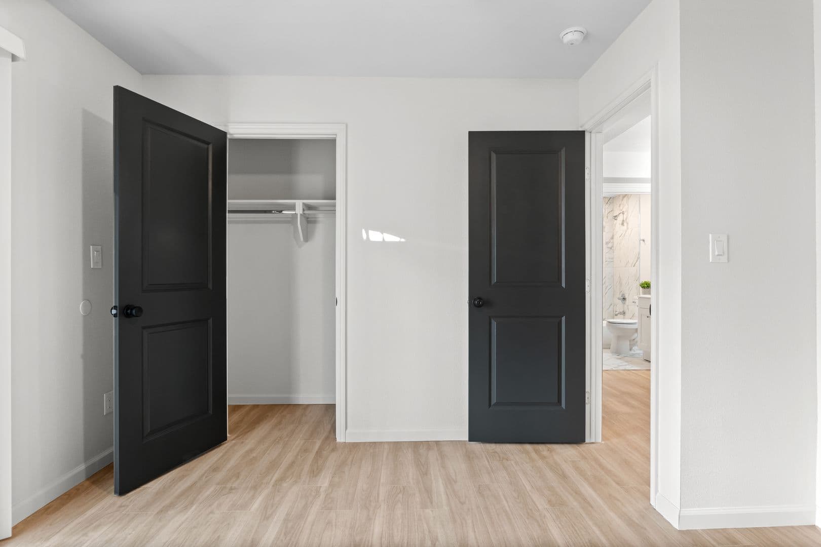 Tulsa Apartment: 1329 E 64th St